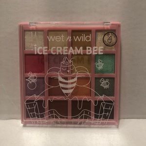 Wet n Wild Ice Cream Bee eyeshadow palette